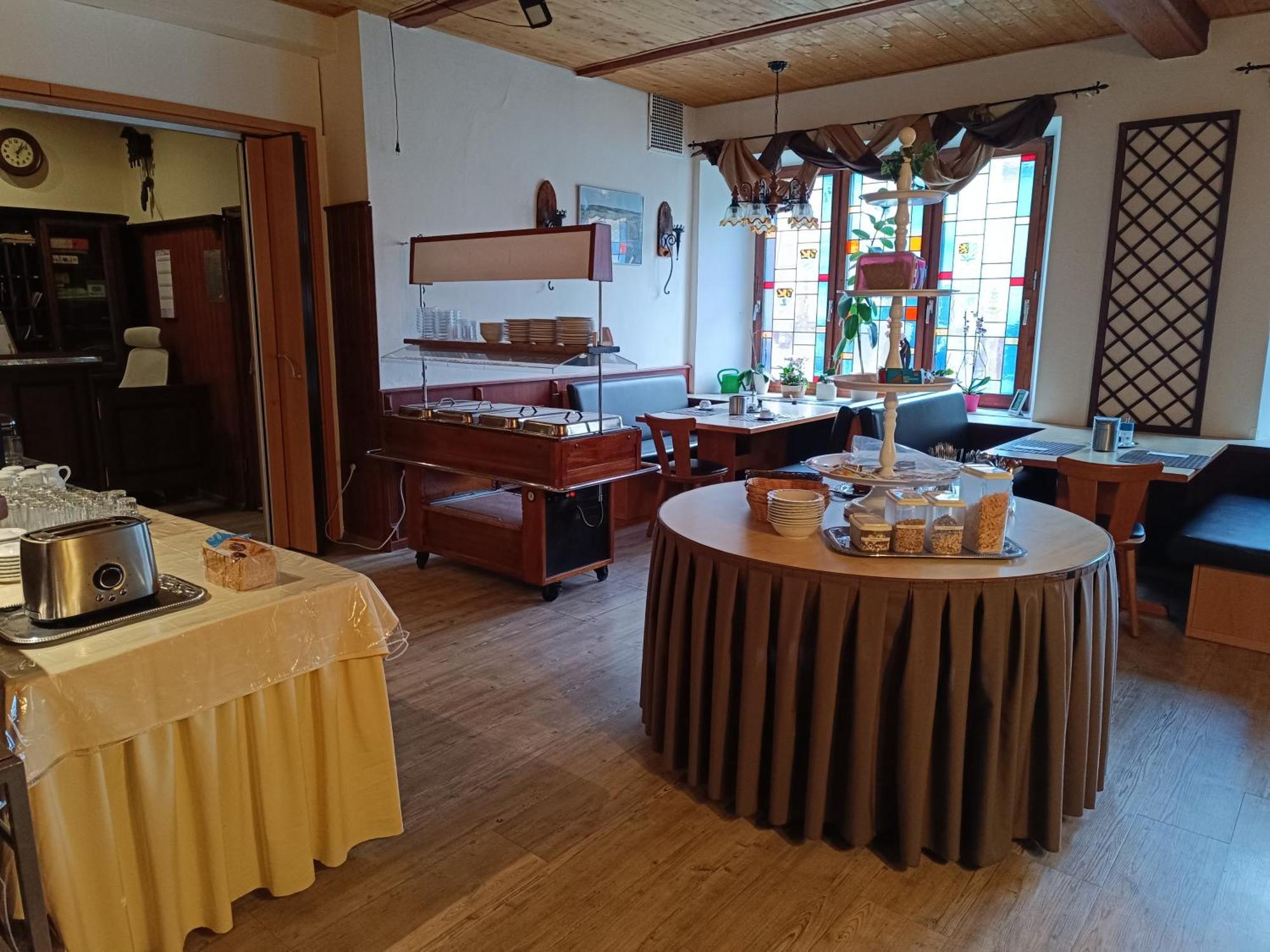 Hotel Pension Schwarzer Adler Nabburg Zewnętrze zdjęcie